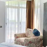 Blue Shell Apartment- & Pool *