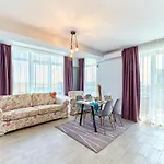 Blue Shell Apartment- & Pool Apartman Mamaia