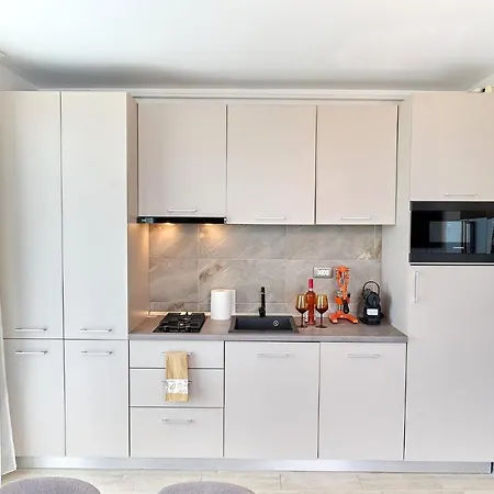 Blue Shell Apartment- & Pool