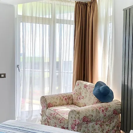 Blue Shell Apartment- & Pool *