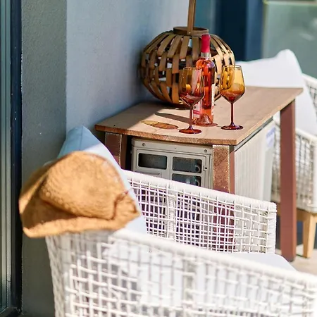 Blue Shell Apartment- & Pool Apartamento Mamaia