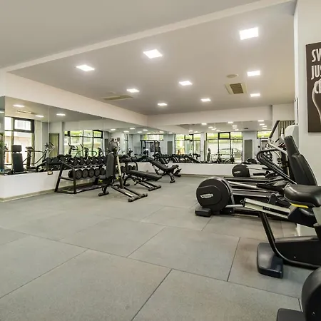 Blue Shell Apartment- & Pool Apartamento Mamaia