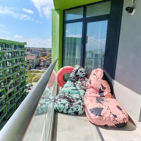 Blue Shell Apartment- & Pool